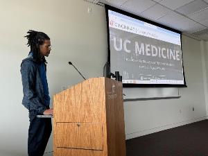 Jermaine demonstrates current project for UC College of Medicine